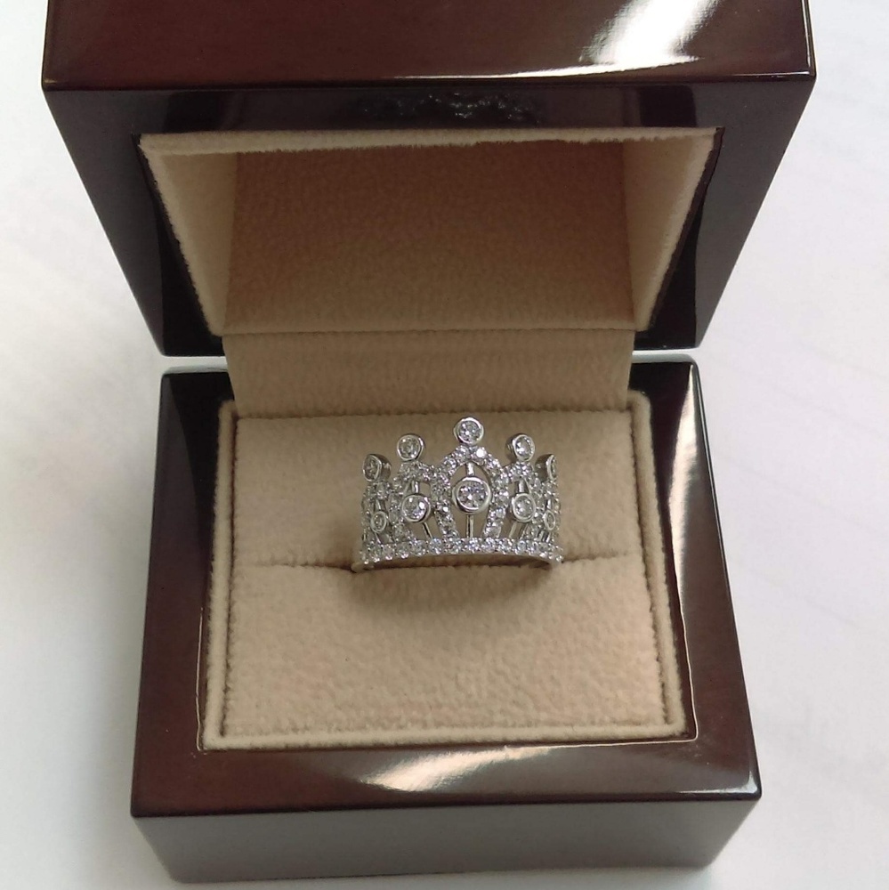 14 k solid White gold